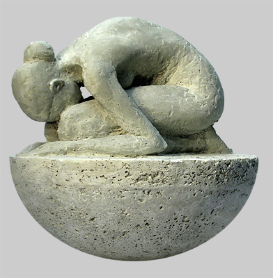 Angelika Kienberger, Balance, 2007, Steinguss, 20x20x20 cm